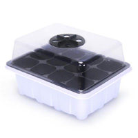 12 Plastový sadbovač s otvory