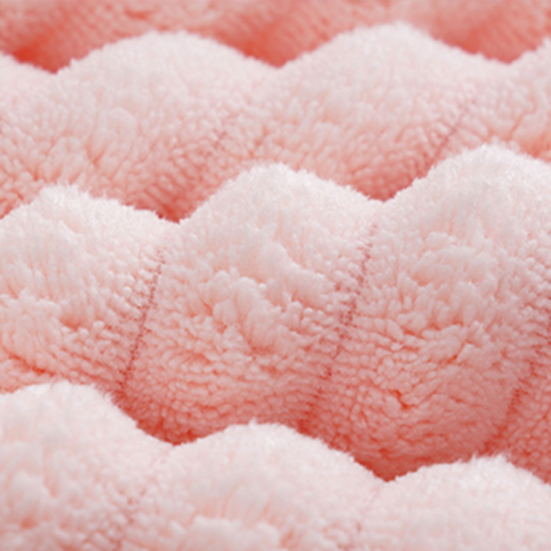 Thickened lint-free and highly absorbent towel