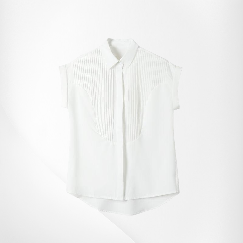 Lockeres Sommer Kurzarmhemd für Damen, weiß mit kleinen Falten