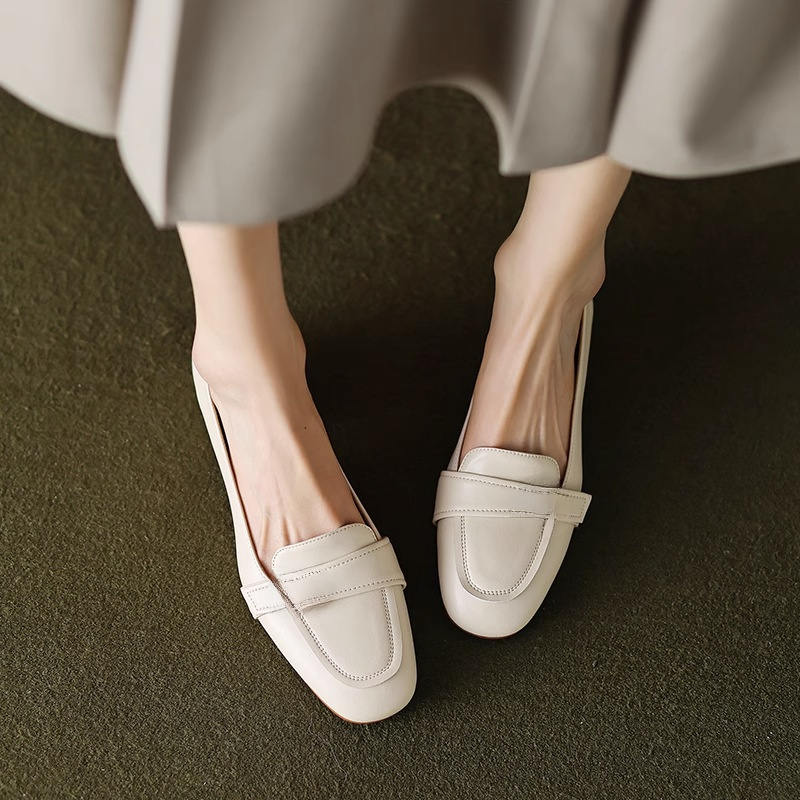 バックル付き美脚ビットローファー