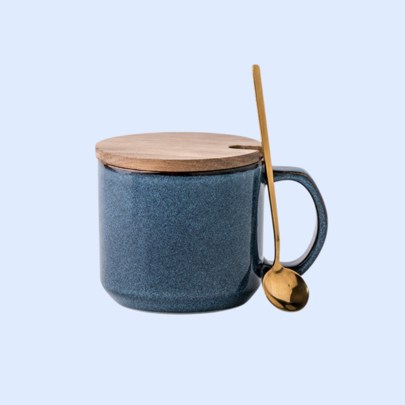 高価な陶器カップ