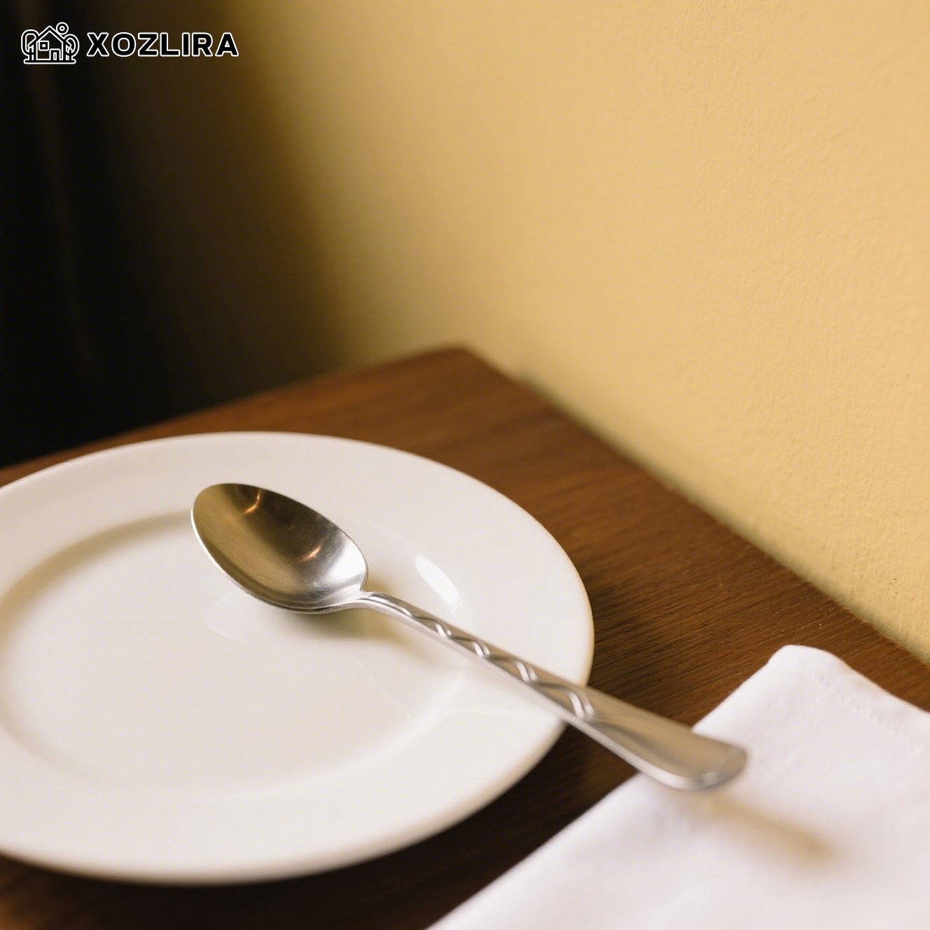 내구성 좋은 스테인리스 수프 스푼 손잡이 클로즈업