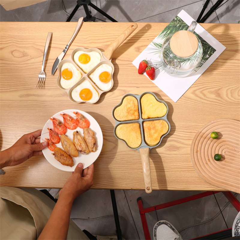 Kreativní plech na pečení s nepřilnavým povrchem a čtyřmi otvory