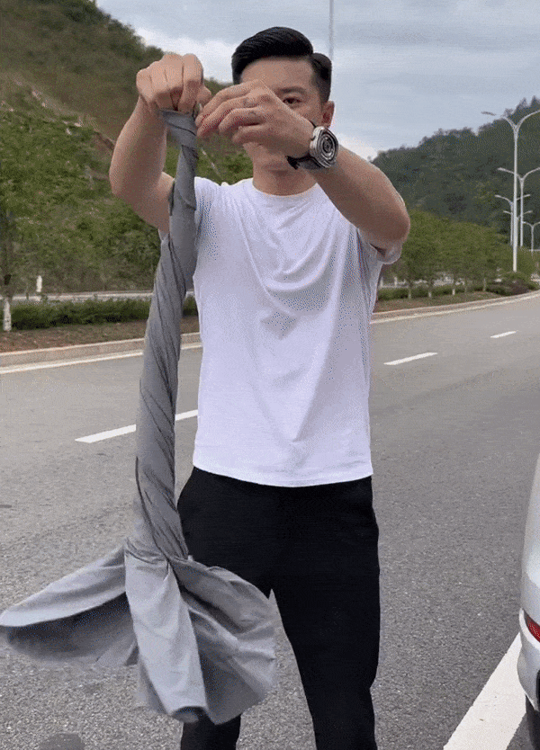 Light mature casual suit for men