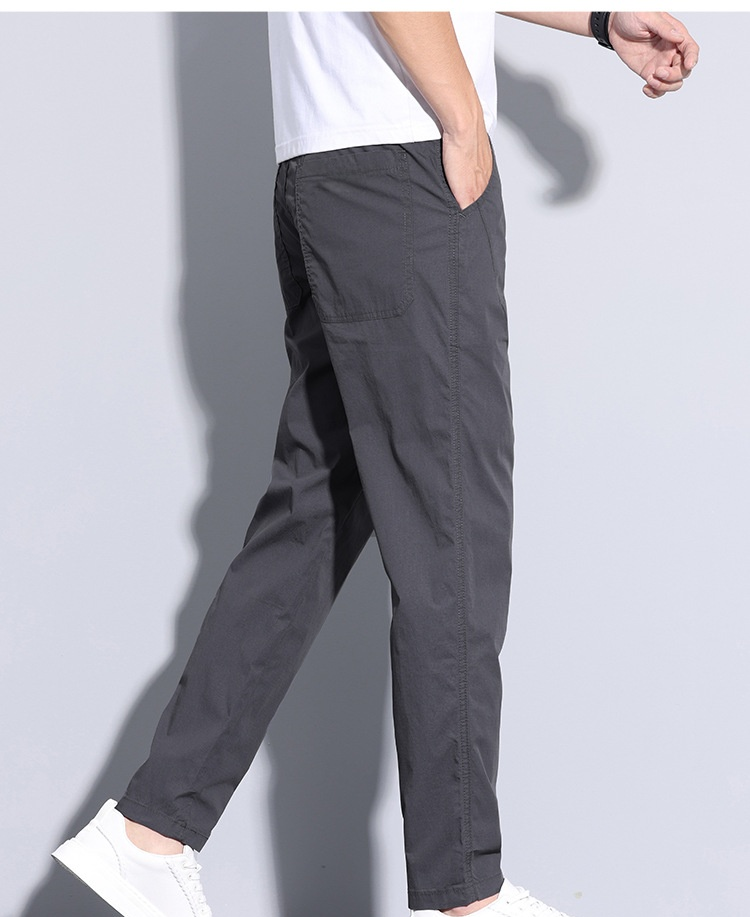 운동 및 캐주얼 모두 활용 가능한 트레이닝 팬츠