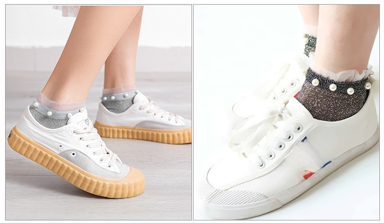 Close-up de los calcetines con acabado perlado