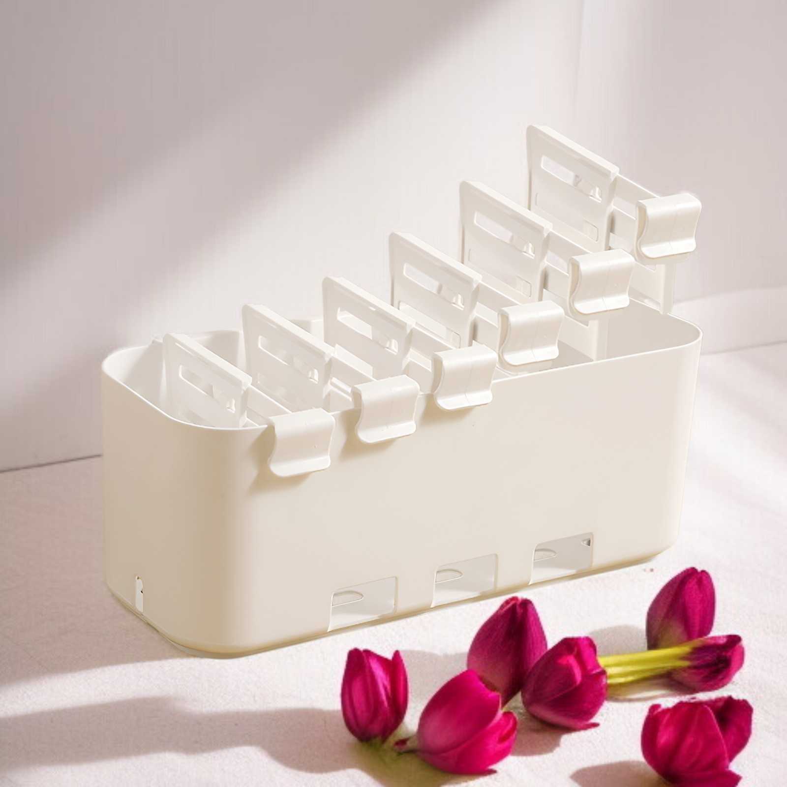 Schubladen-Ausziehschrankgestell mit eingebautem Trennwand-Aufbewahrungskorb, ausziehbarer Schrankse