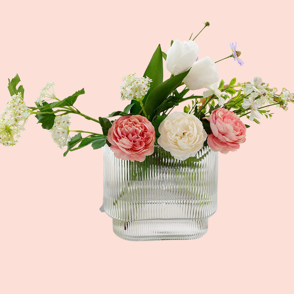 Chinese vertical glass vase