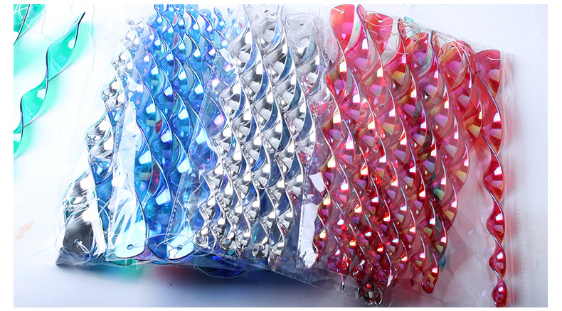 햇빛에 반사되는 나선형 섬광 조기