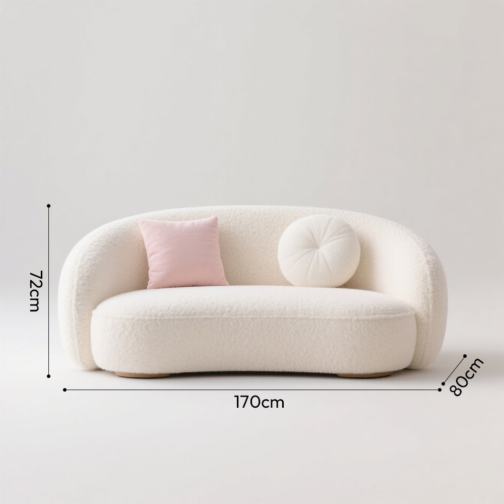 Stylový interiér s krémovou sedačkou