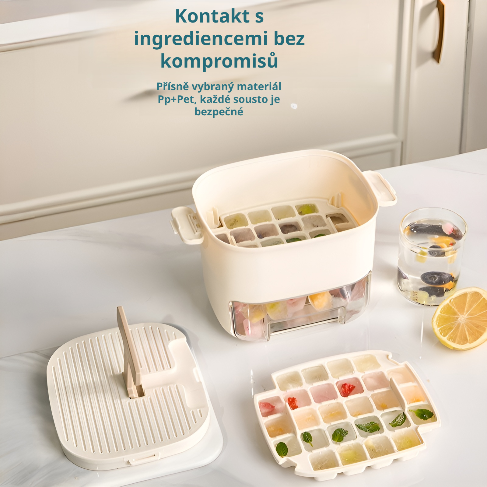 User-friendly press type ice cube box for daily use