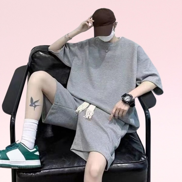 メンズカジュアルスーツ夏ユーストレンド半袖韓国風ルーズショートパンツスポーツハンサムツーピーススーツ