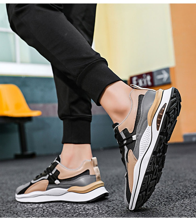 スポーティーな印象のスニーカーコーディネート例