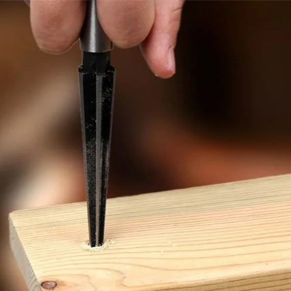 テーパーリーマー