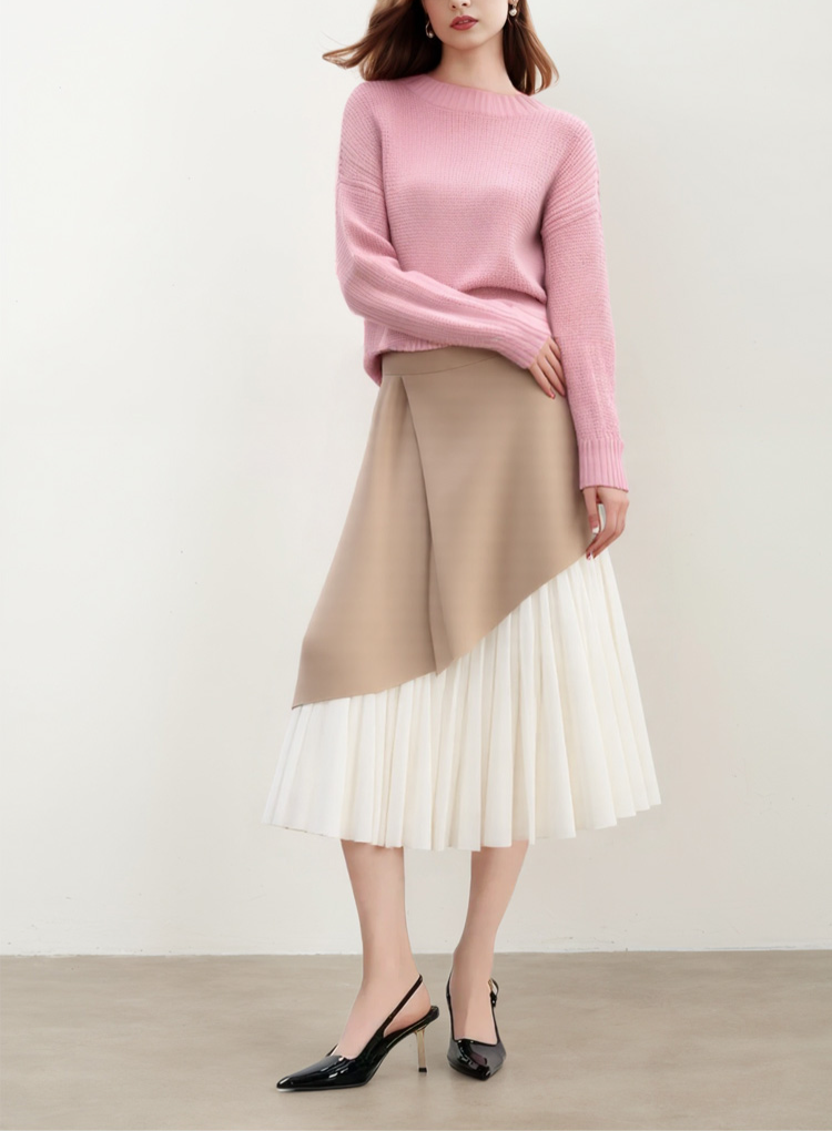 フェイクレイヤードスカートを着用したモデル正面