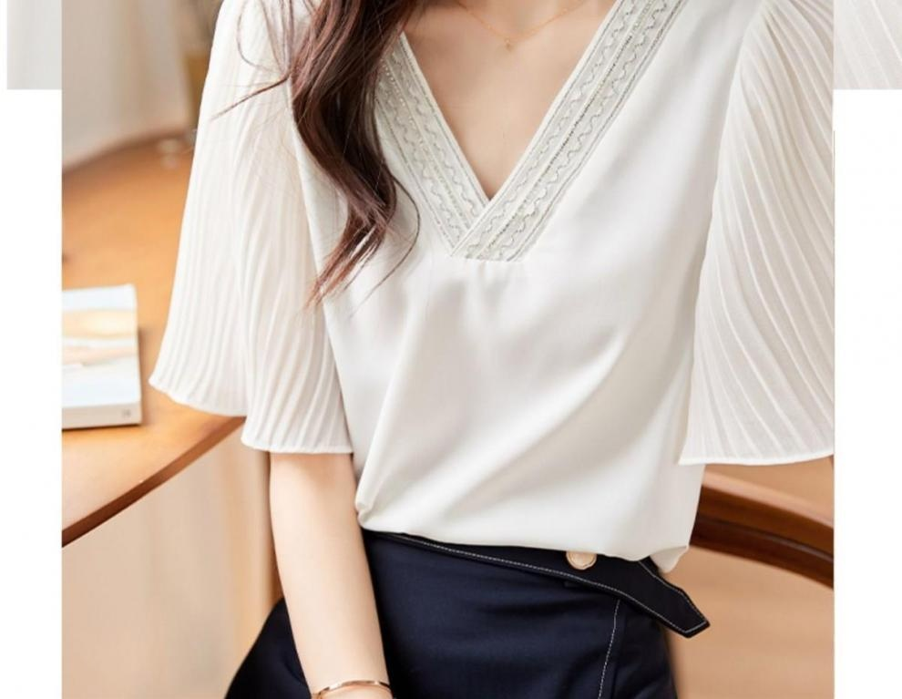 여성 봄옷 코디 반팔 상의 스타일링