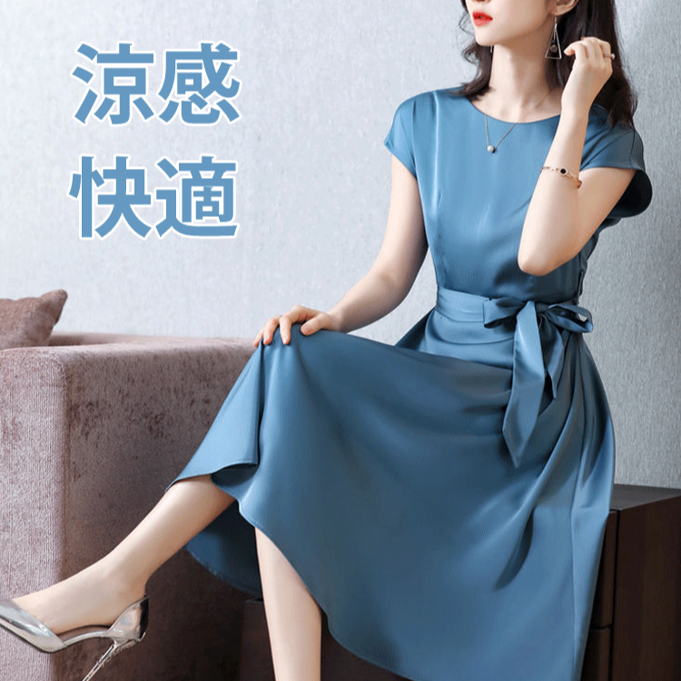 天然シルク生地のワンピース全体画像