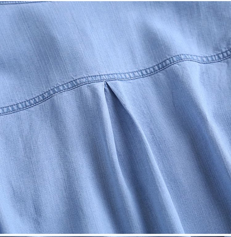 テンセルデニムシャツの袖口ディテール