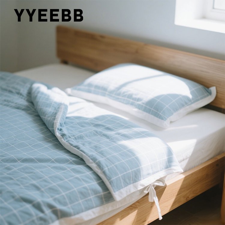 Praktyczna poszwa na kołdrę w niebieską kratę