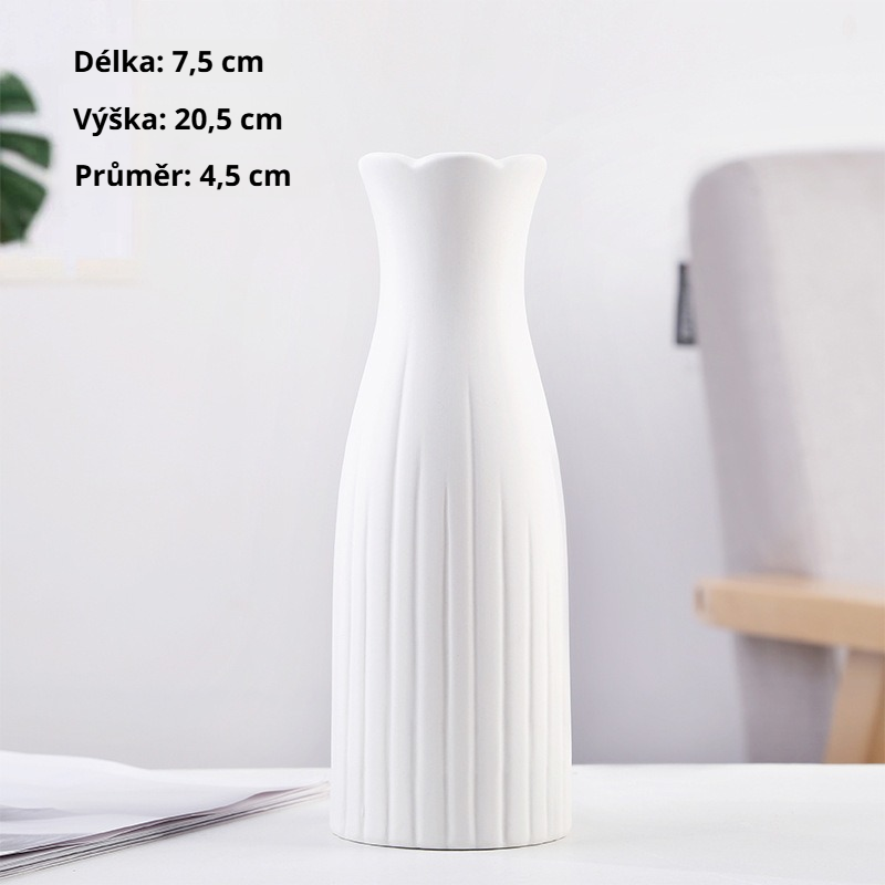 Jednoduchá moderní keramická váza