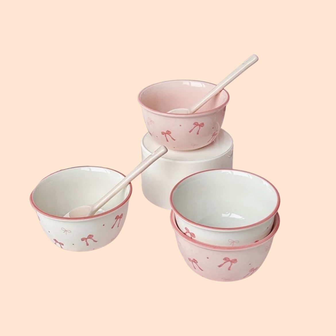 蝶結びの陶器製ライスボウル