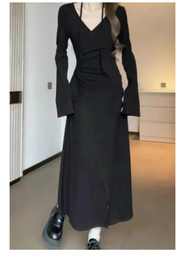 Vネック長袖ロングカシミヤニットワンピース正面画像