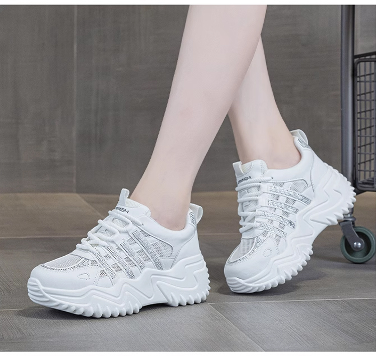 メンズ・レディース兼用の夏用シューズ