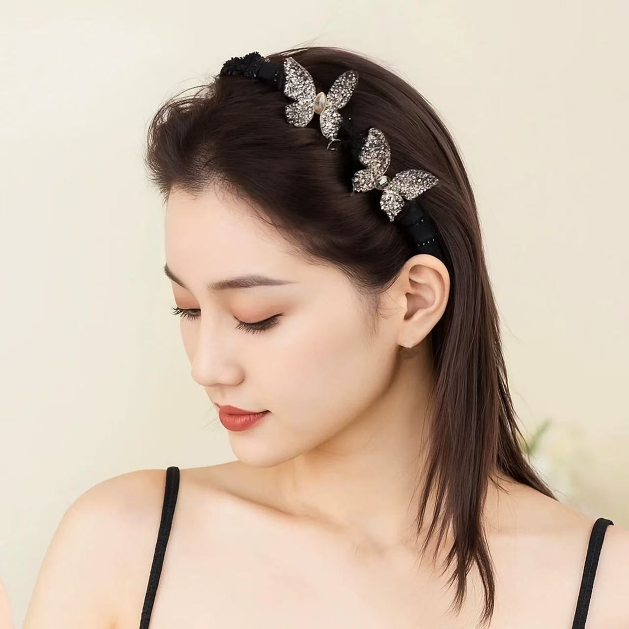 블랙 나비 집게핀 반묶음 헤어핀 여성용
