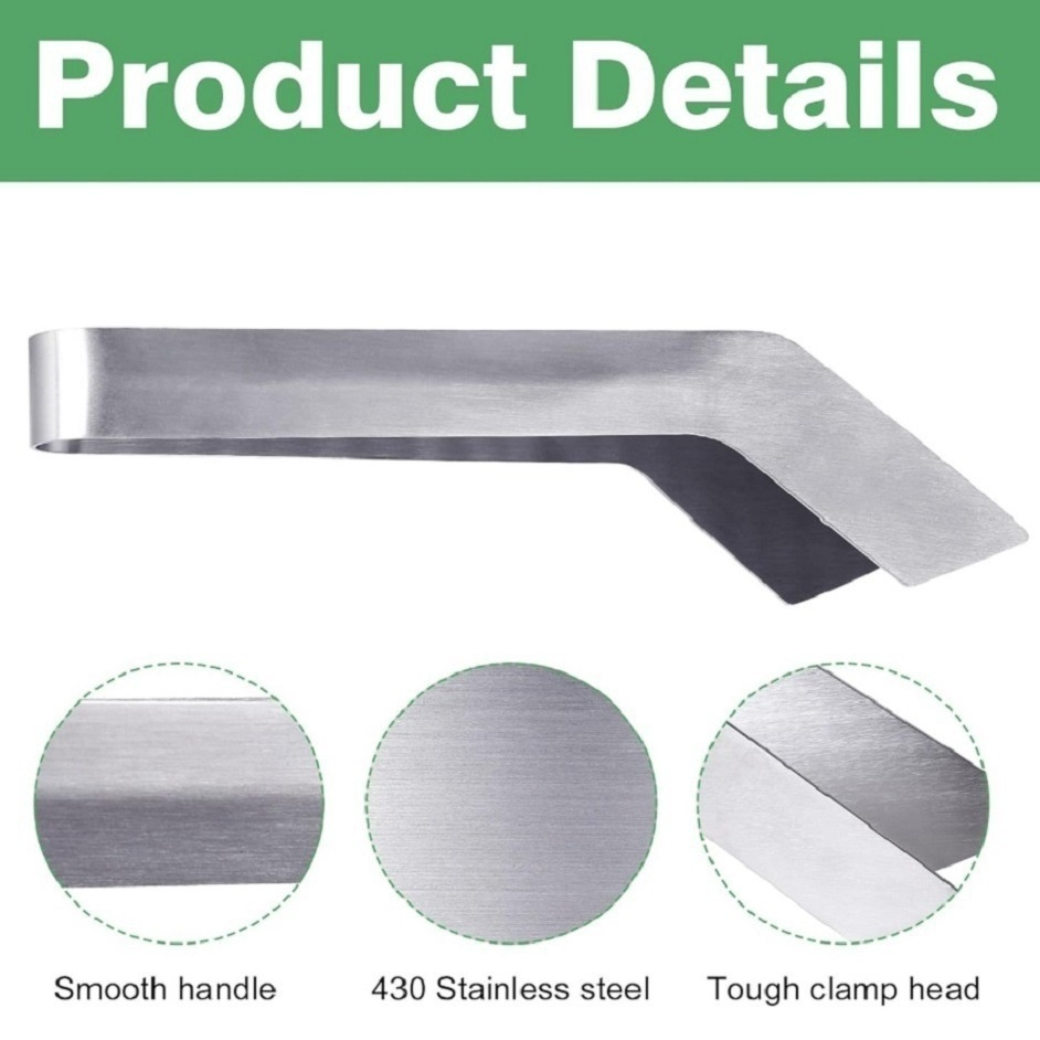 人が園芸プライヤーで苗を移植する様子