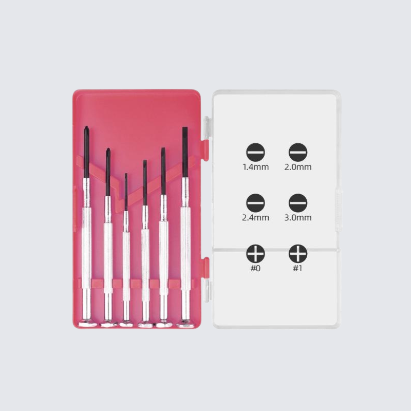 Screwdriver set with strong magnetic precision cross bit