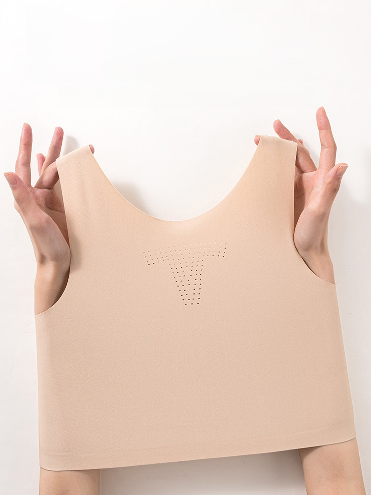 シームレス胸を小さく見せるブラ