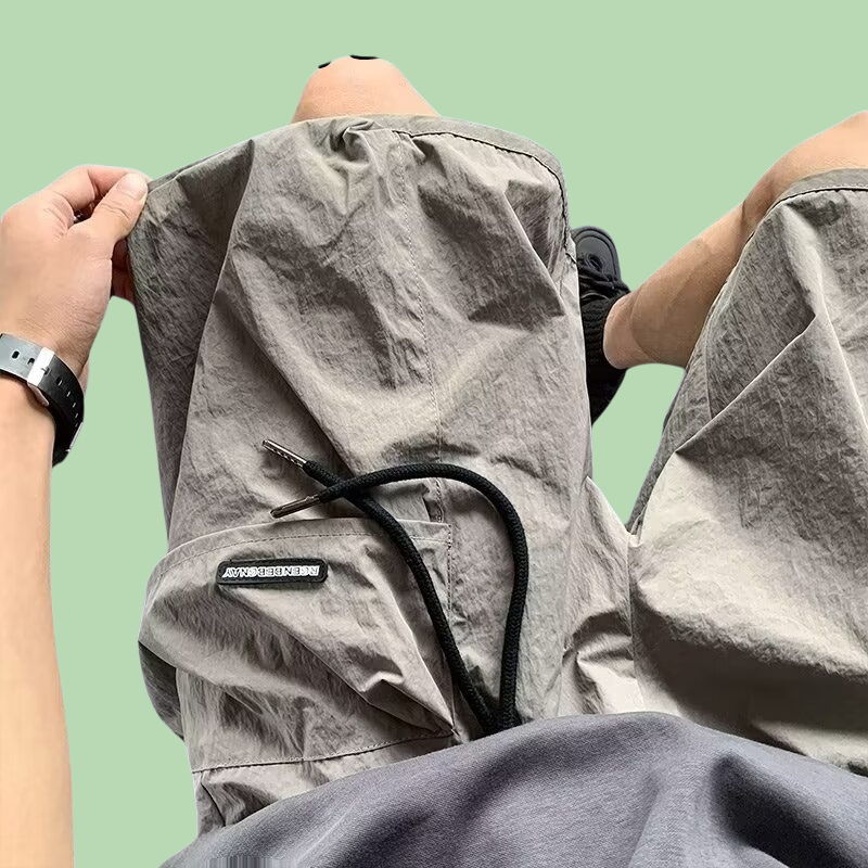 شورت رجالي عملي خفيف وجاف بسرعة