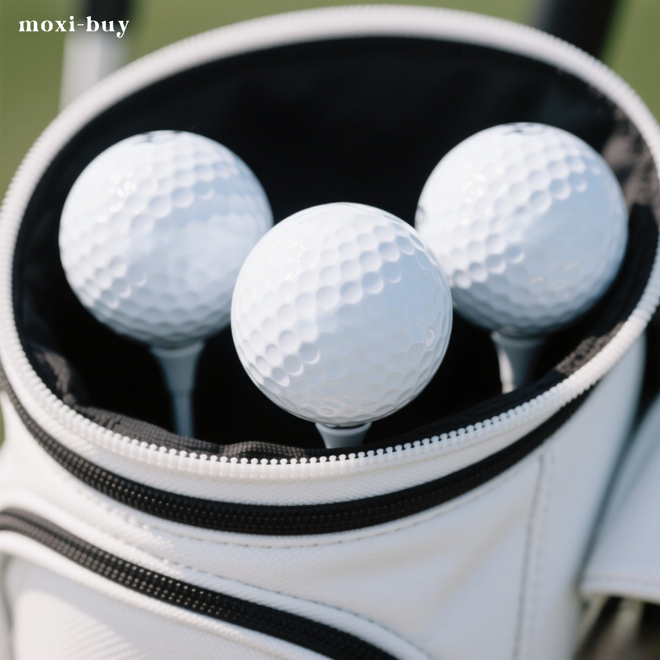 ลูกซ้อมกอล์ฟสองชั้นสำหรับฝึกซ้อมในบ้าน