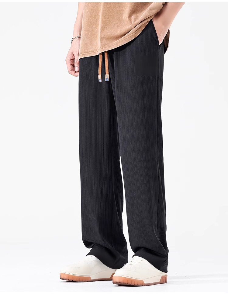 通気性に優れたメンズ冷感パンツ