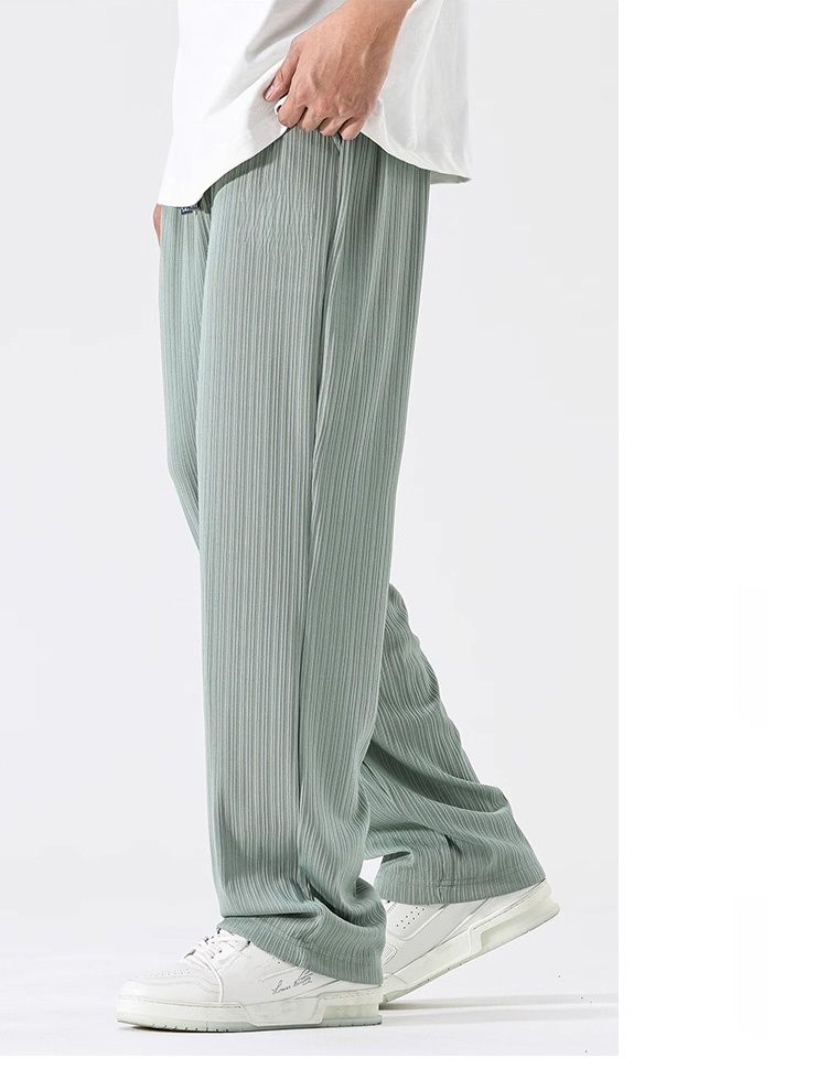 カラーバリエーション豊富なメンズ冷感パンツ