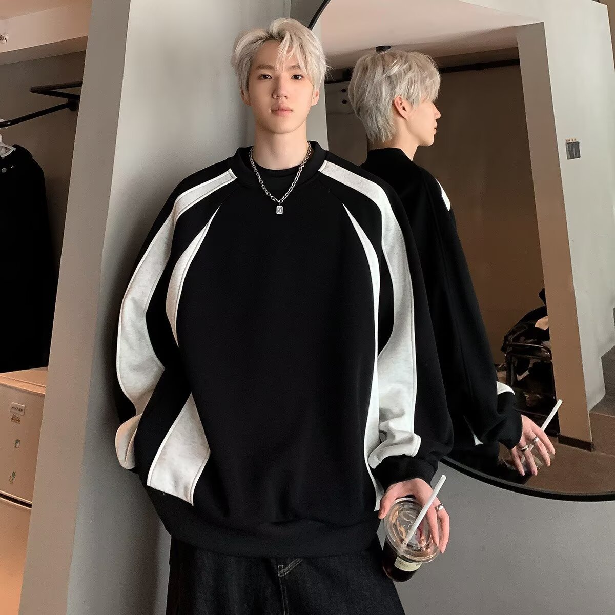 アメリカンスタイルストライプカラーブロックトレーナー