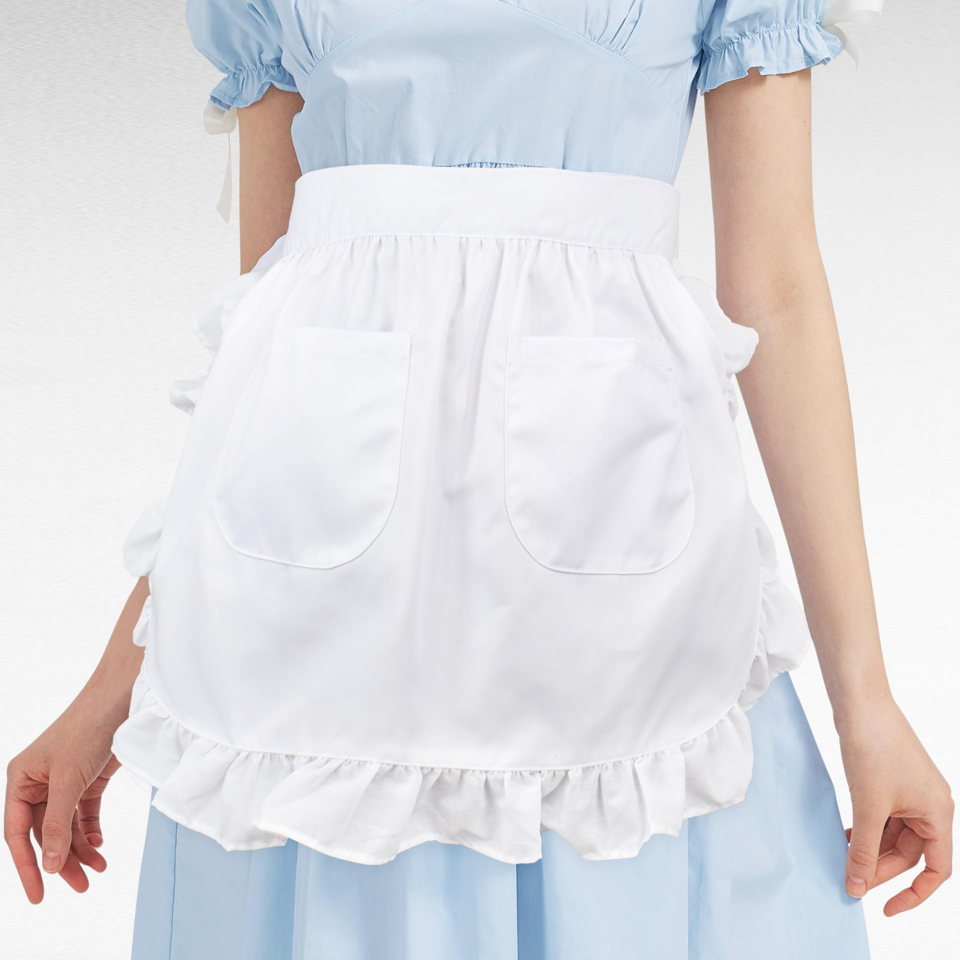 Niedliche Schürze im Prinzessinnen-Stil für die Küche und den Haushalt