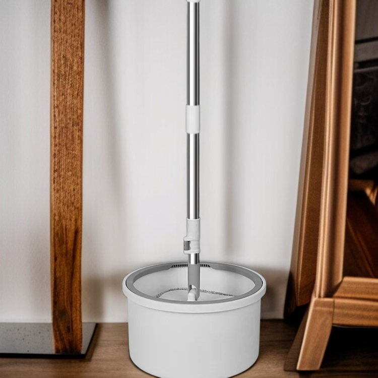 Innovativer Mopp mit automatischer Rotation und Nass-/Trockenfunktion