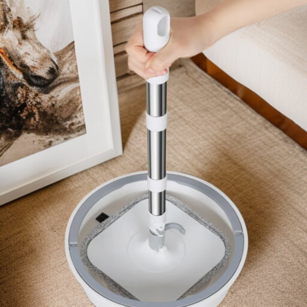 Multifunktionaler Mopp für faule Menschen mit praktischer Selbstreinigung