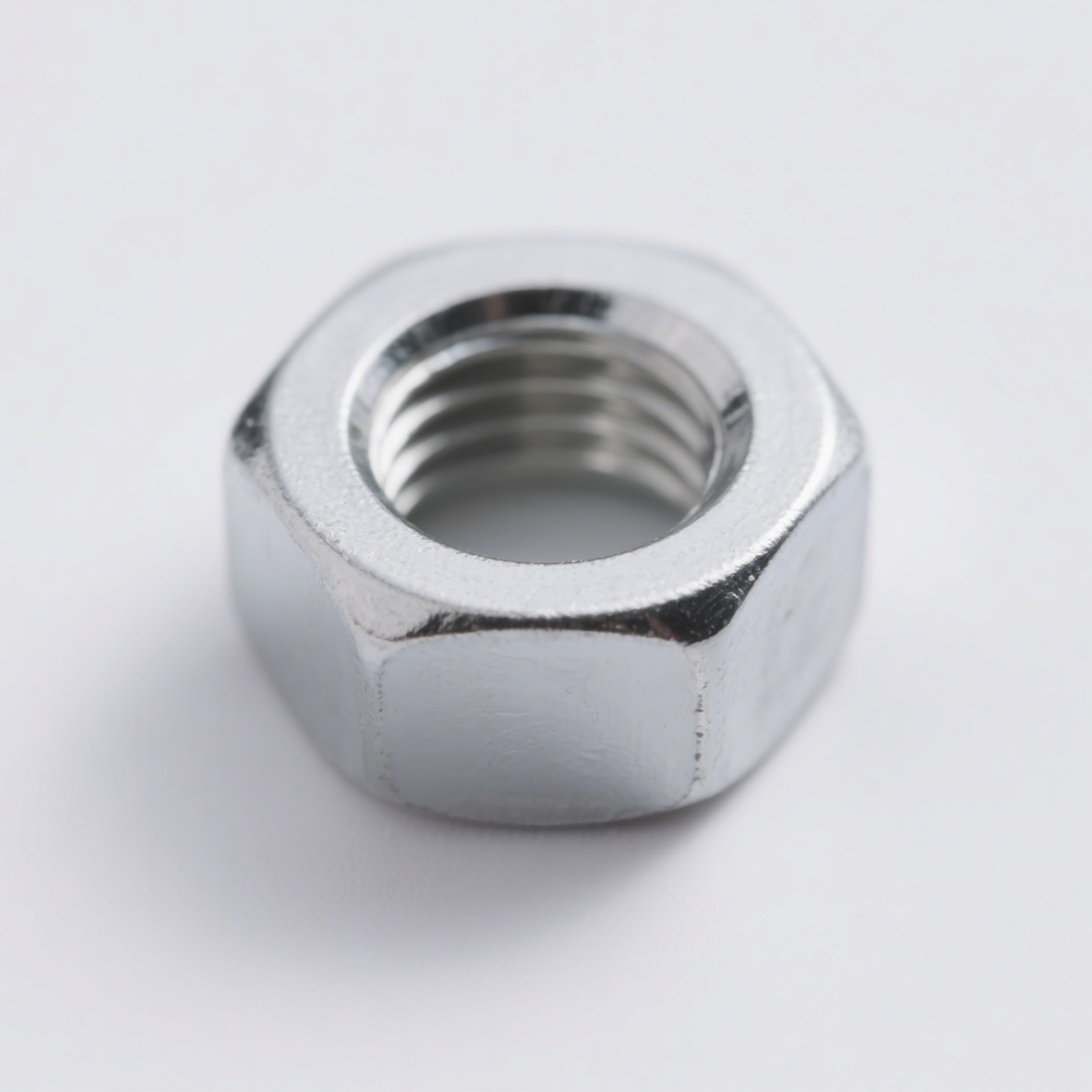 내구성이 뛰어난 방청 너트 상세 사진