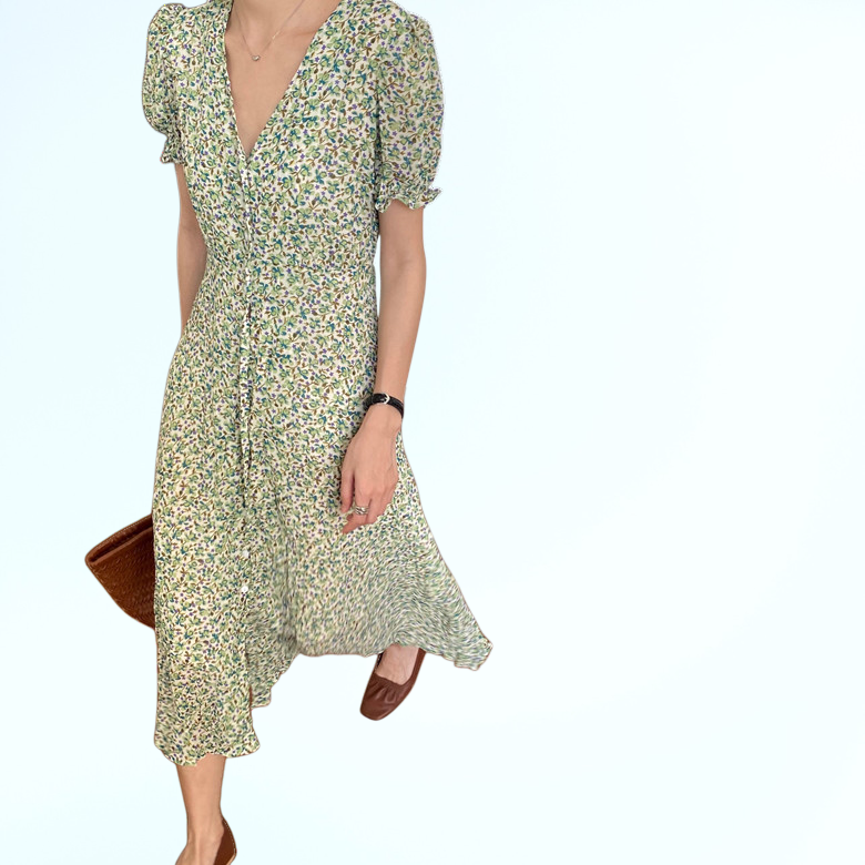 ชุดเดรสสไตล์ฝรั่งเศสโรแมนติกคอวีกระดุมแถวเดียวยาวปานกลางช่วงฤดูร้อน