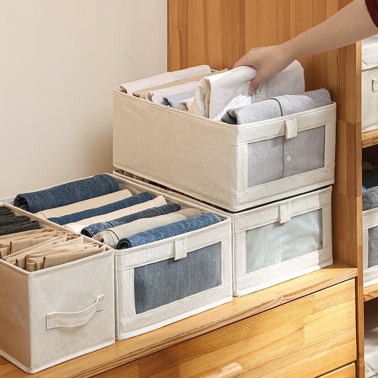 引き出し式衣類整理ケースです
