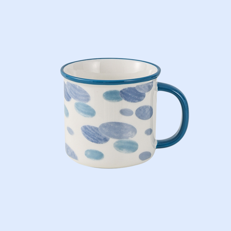 かわいい家庭用マグカップ