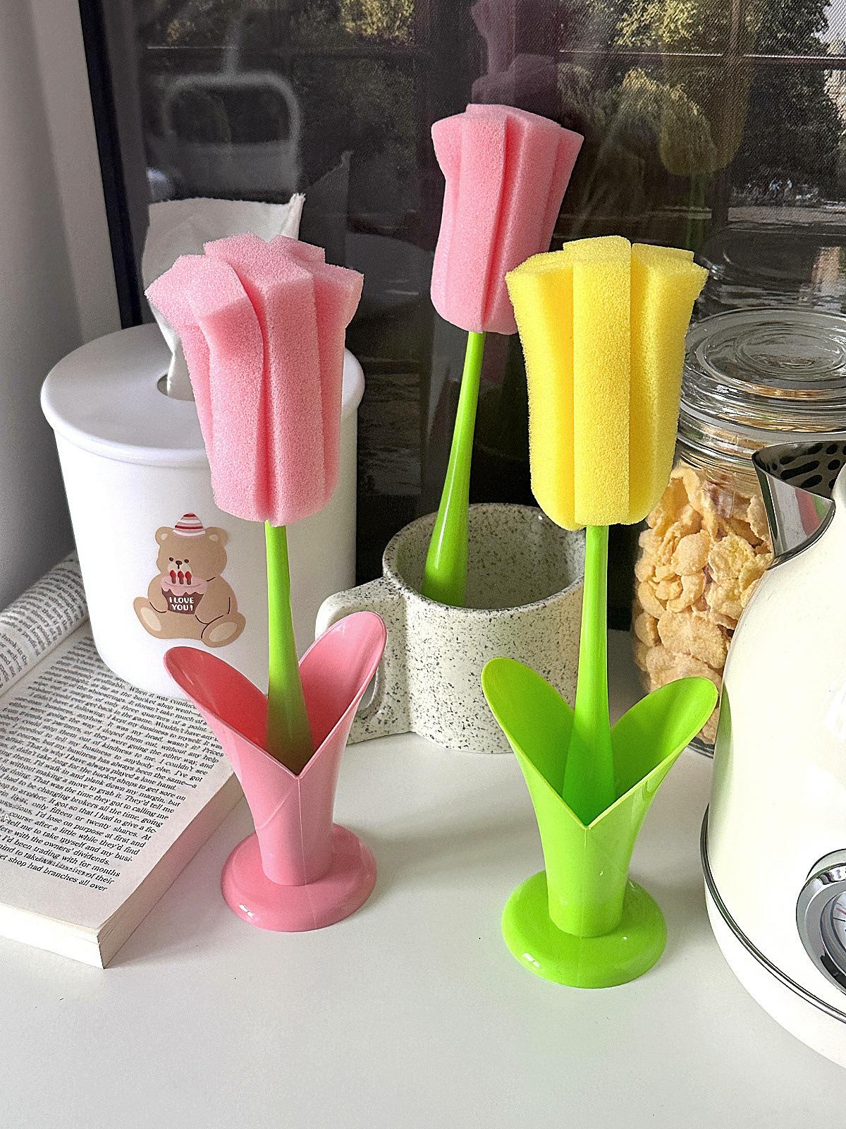 Čisticí nástroj pro důkladné mytí pohárů