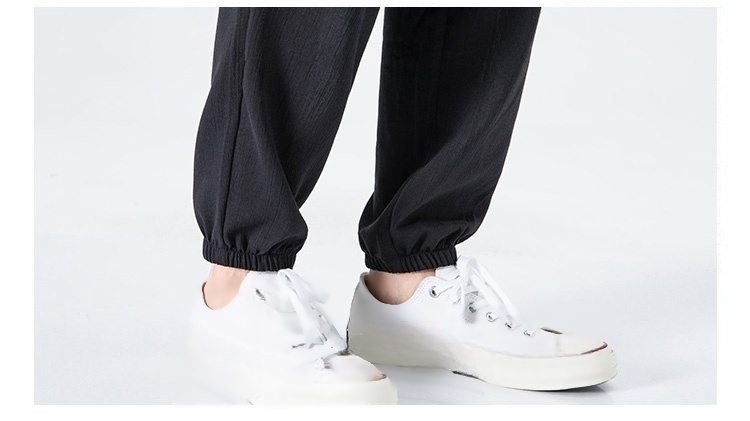 軽量で動きやすい綿麻パンツ