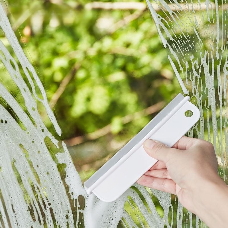 Japanese countertop scraper small scraper bathroom glass wiper artifact silicone cleaning tool bathr