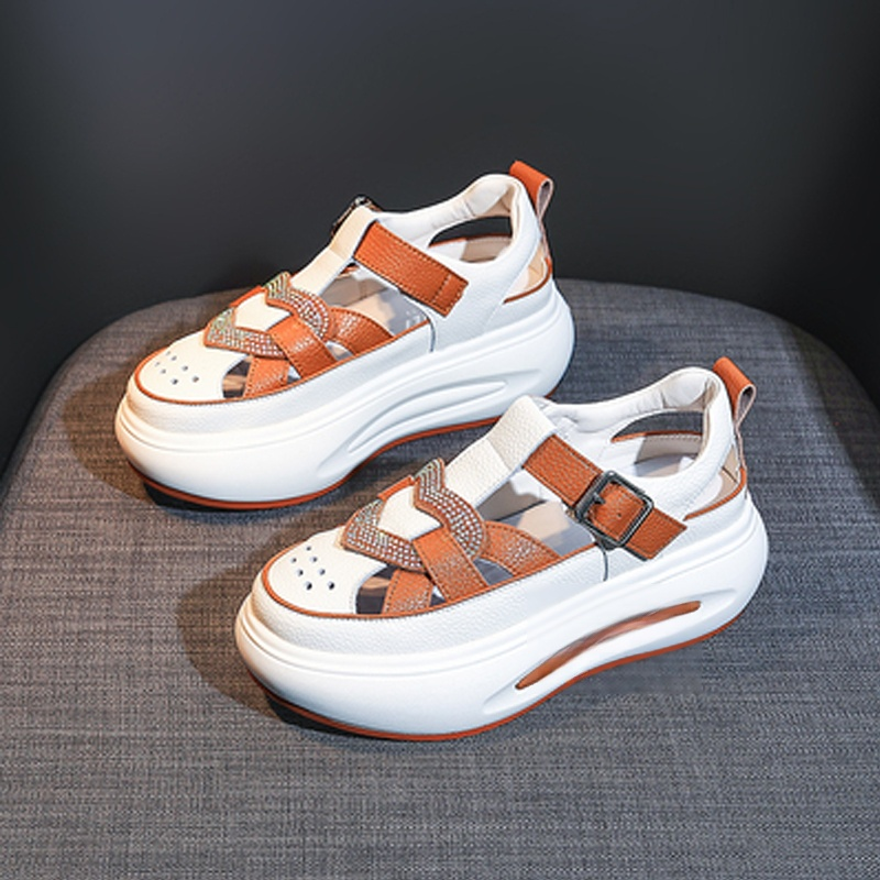 包頭鏤空厚底凉鞋