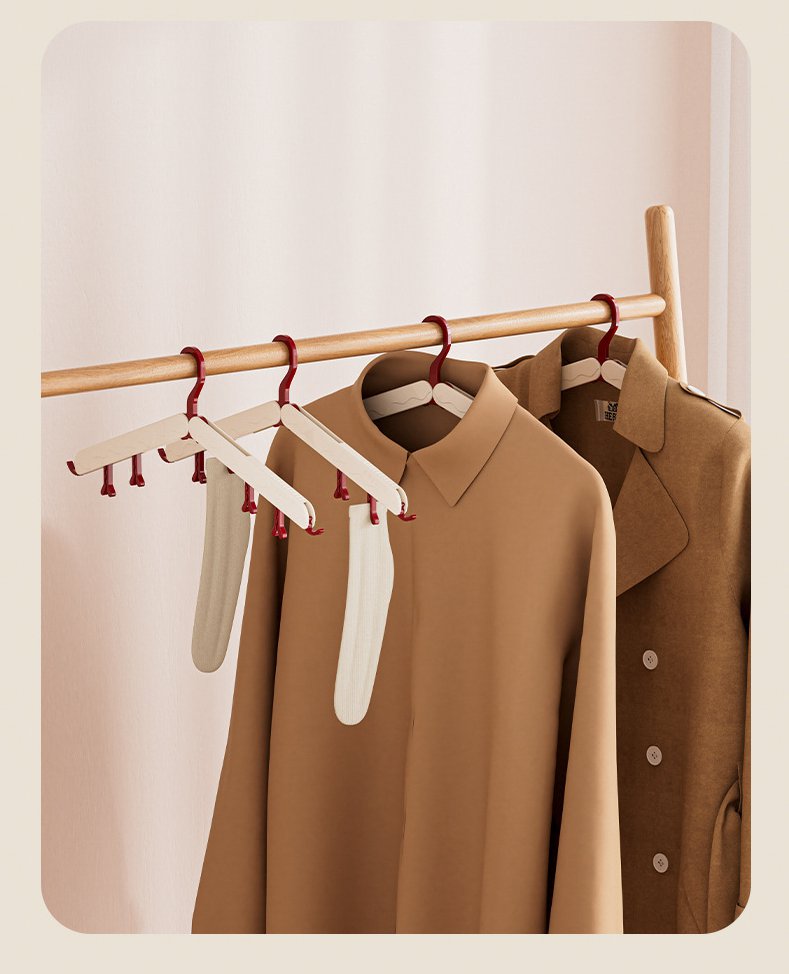 기숙사 방에서 사용하는 접이식 옷걸이