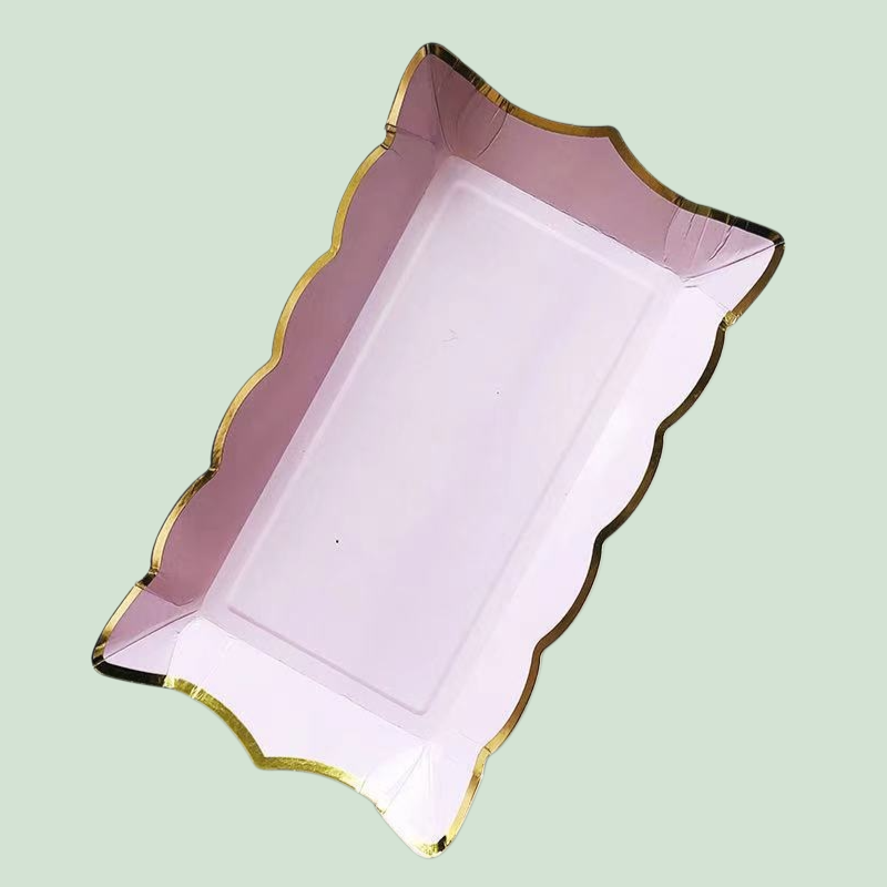 長方形の陶磁器食器皿