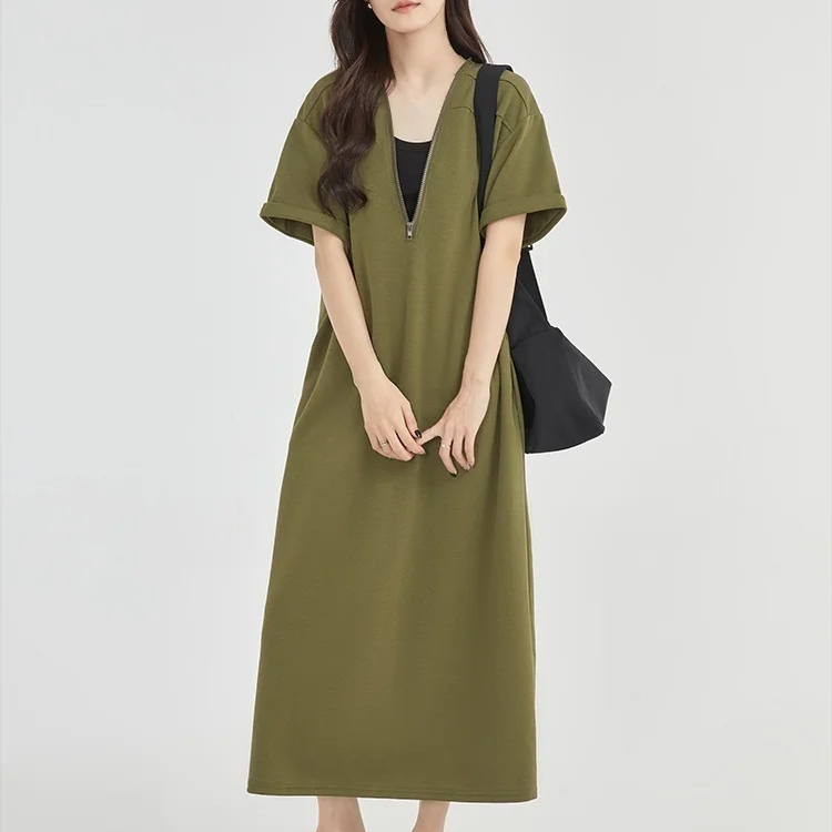 体型カバーができるエレガントなワンピース